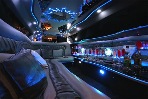 Chauffeur stretch Jeep Expedition limo hire interior in UK