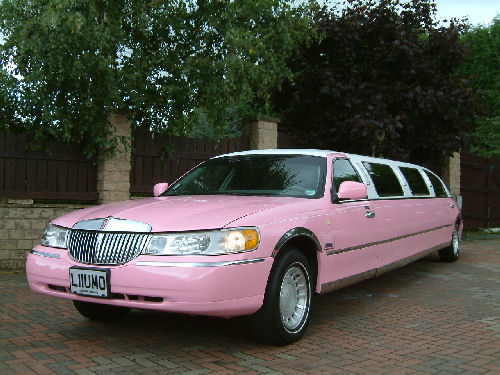 Chauffeur stretch pink Lincoln limo hire in Sheffield, Rotherham, Doncaster, Chesterfield, South Yorkshire